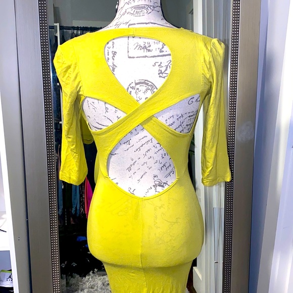Yellow midi dress with back design - Picture 2 of 2